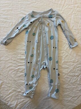 Kyte BABY Light Blue Space Infant Romper